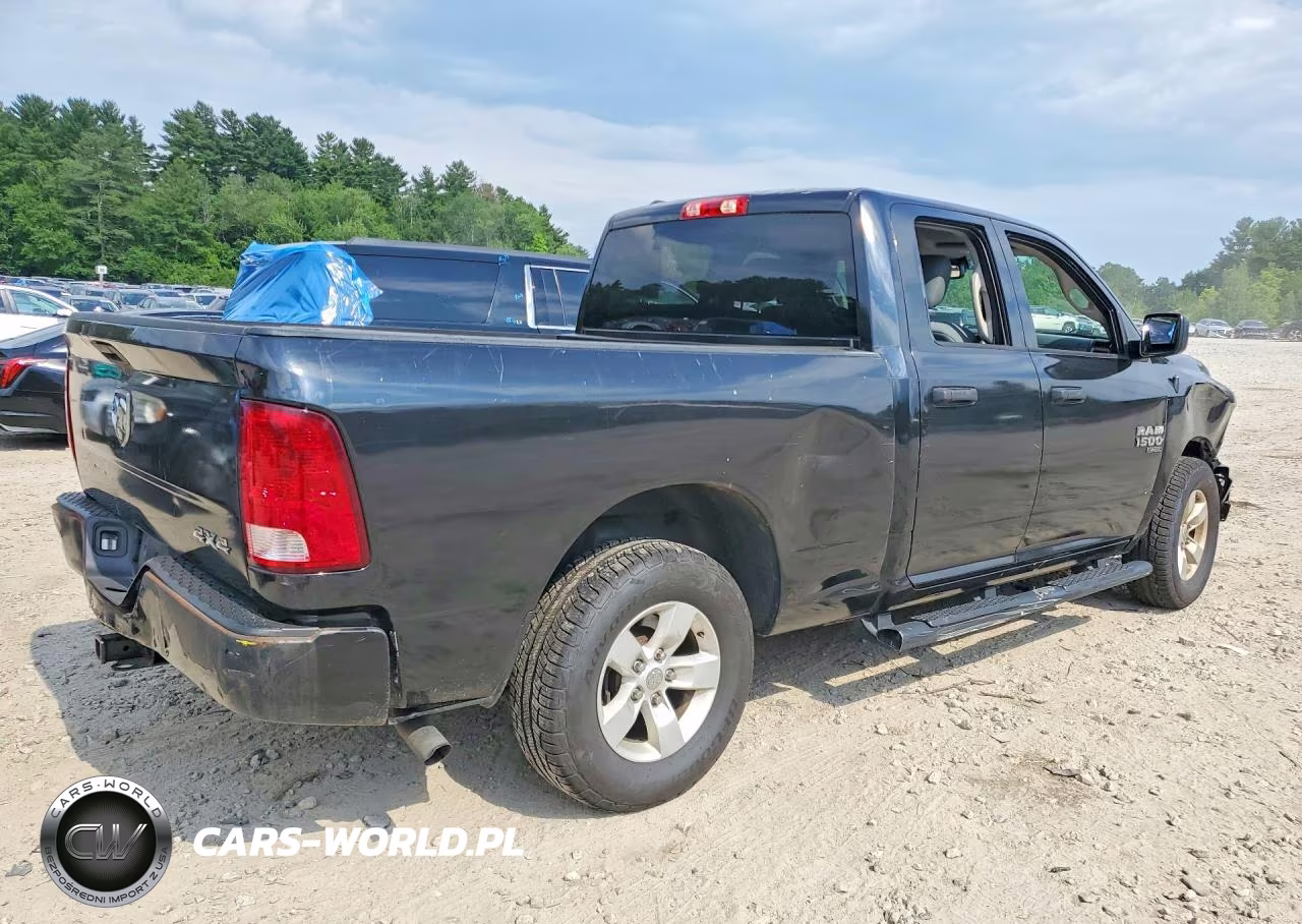 2019 Ram 1500 Classic Tradesman VIN:1C6RR7FGXKS544868 - 3