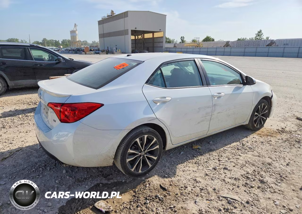 2017 Toyota Corolla Se VIN:5YFBURHE9HP702188 - 3