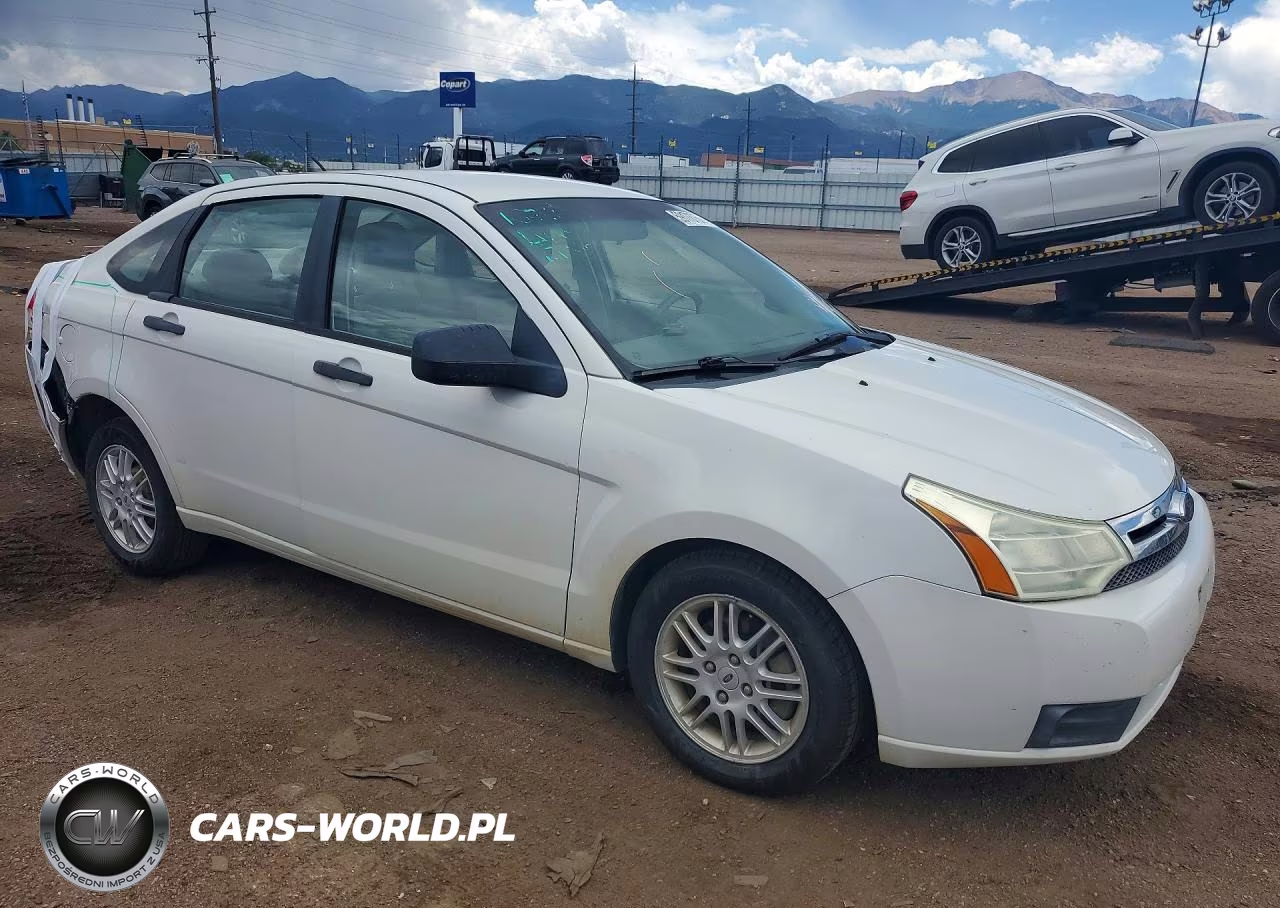 2010 Ford Focus VIN:1FAHP3FN6AW222792 - 4