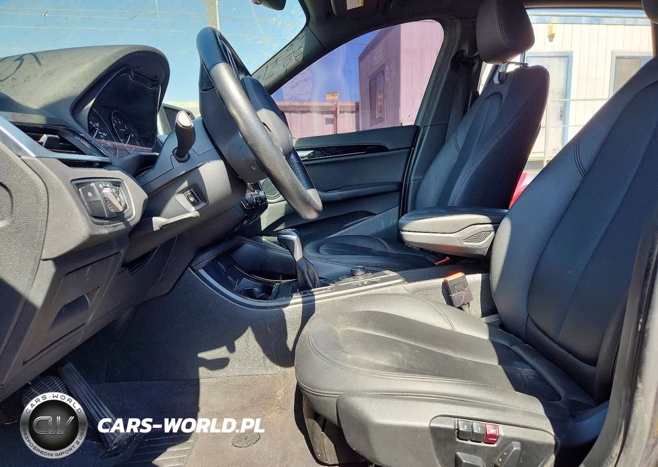 2017 BMW X1 xDrive28I VIN:WBXHT3C36H5F77590 - 7