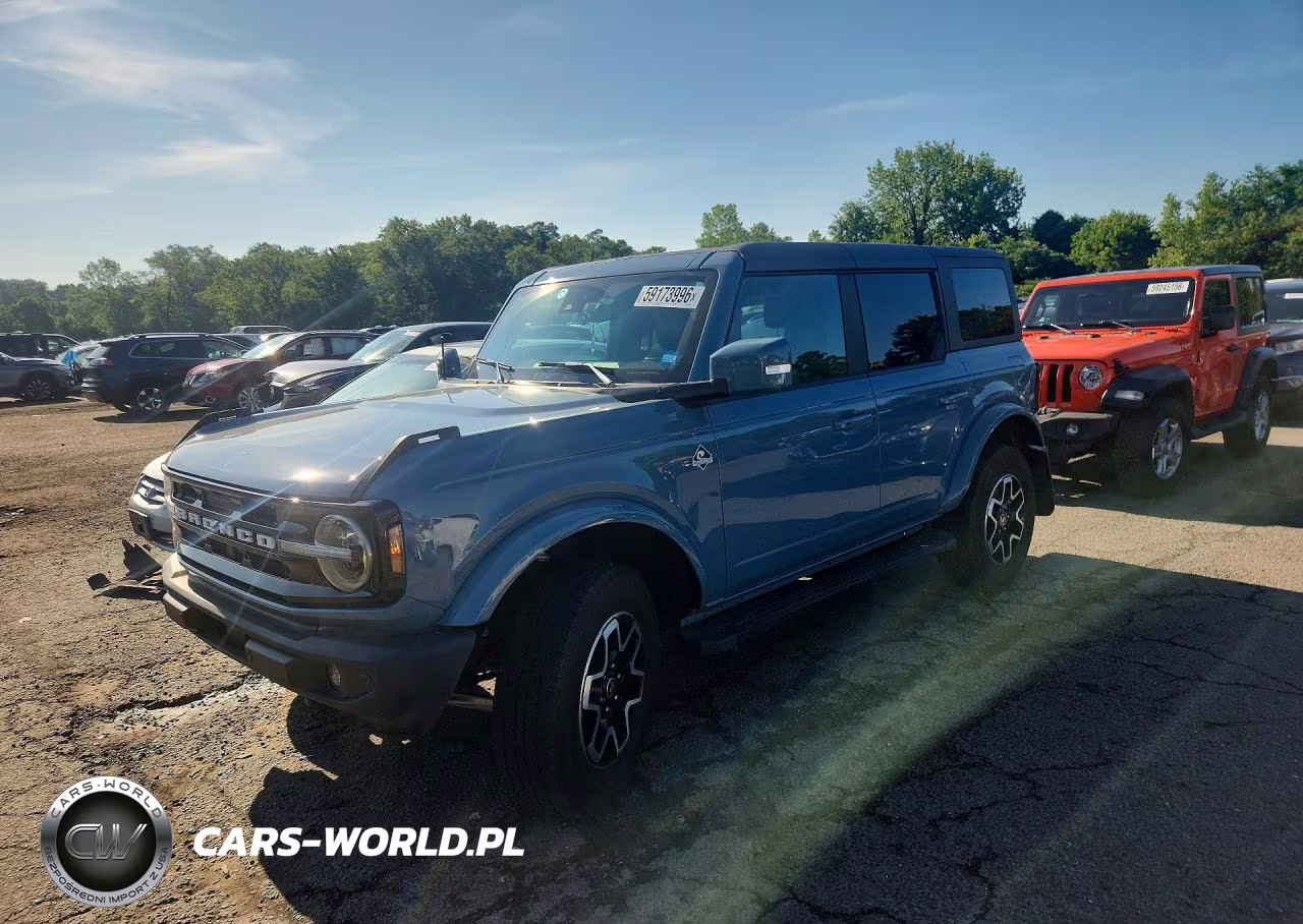 2022 Ford Bronco Base – zdjęcie 1 z 13