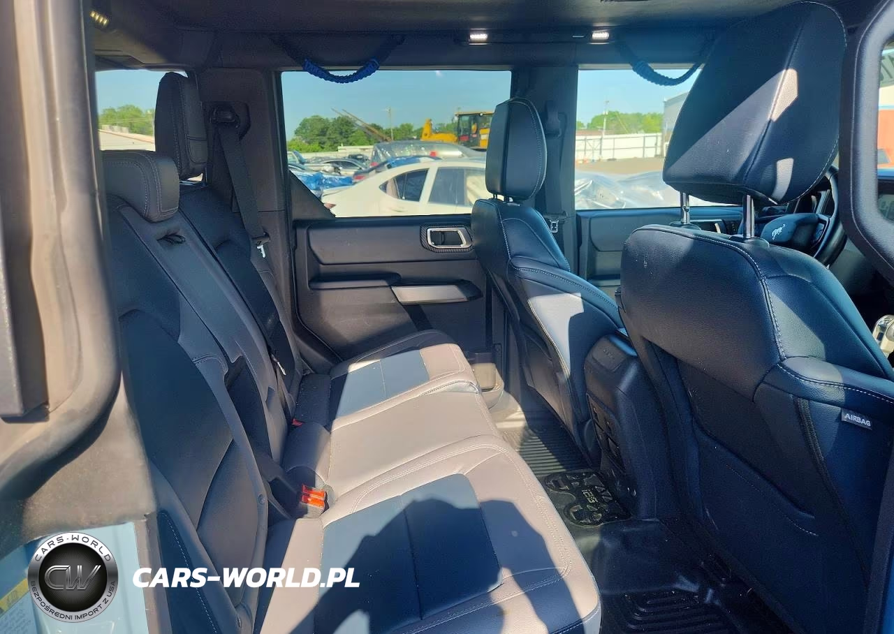 2022 Ford Bronco Base VIN:1FMDE5BH5NLB60203 - 11