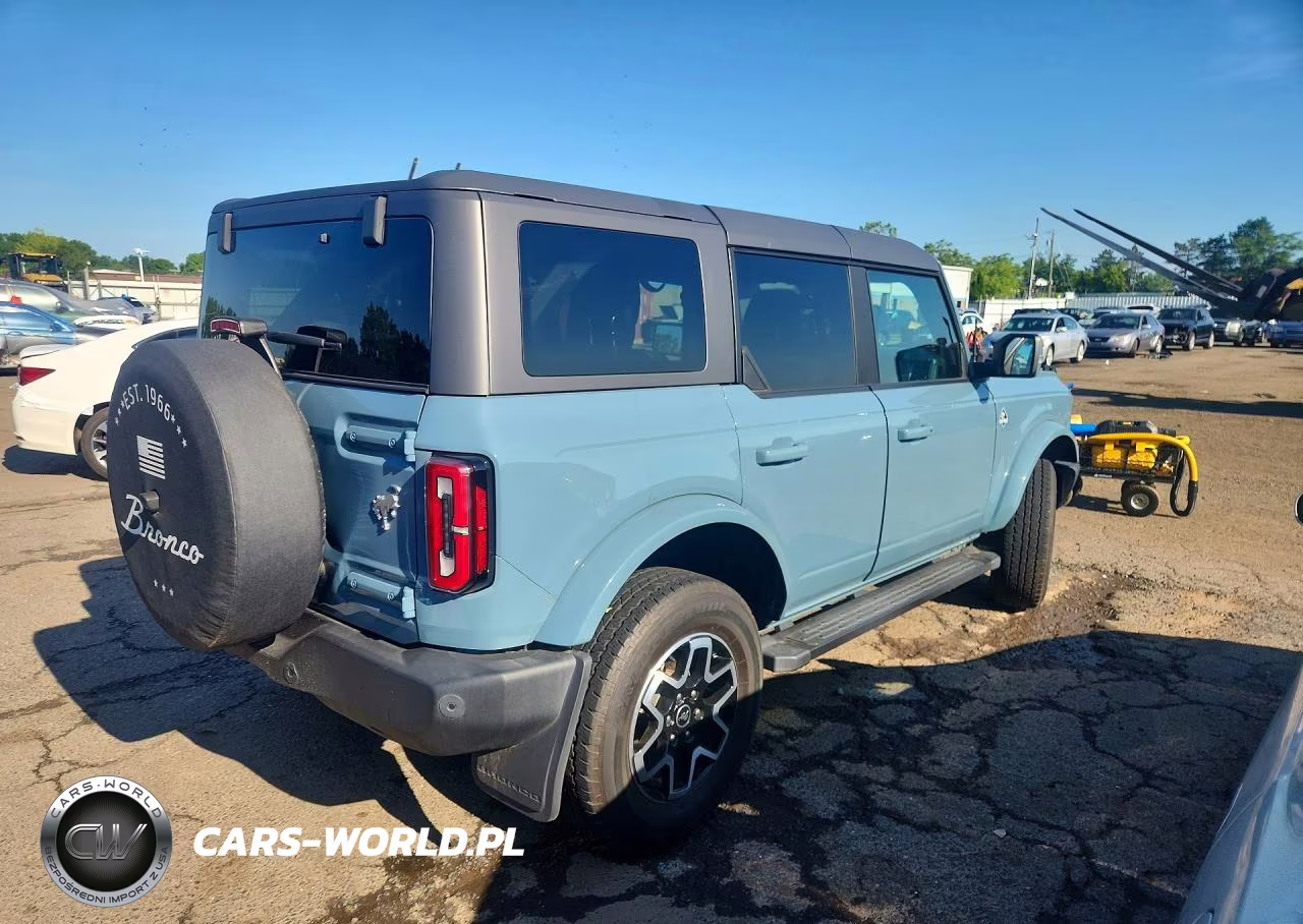 2022 Ford Bronco Base VIN:1FMDE5BH5NLB60203 - 3