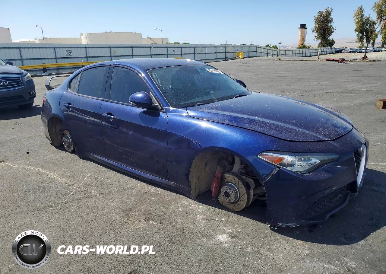 2017 Alfa Romeo Giulia VIN:ZARFAEBN8H7535664 - 4