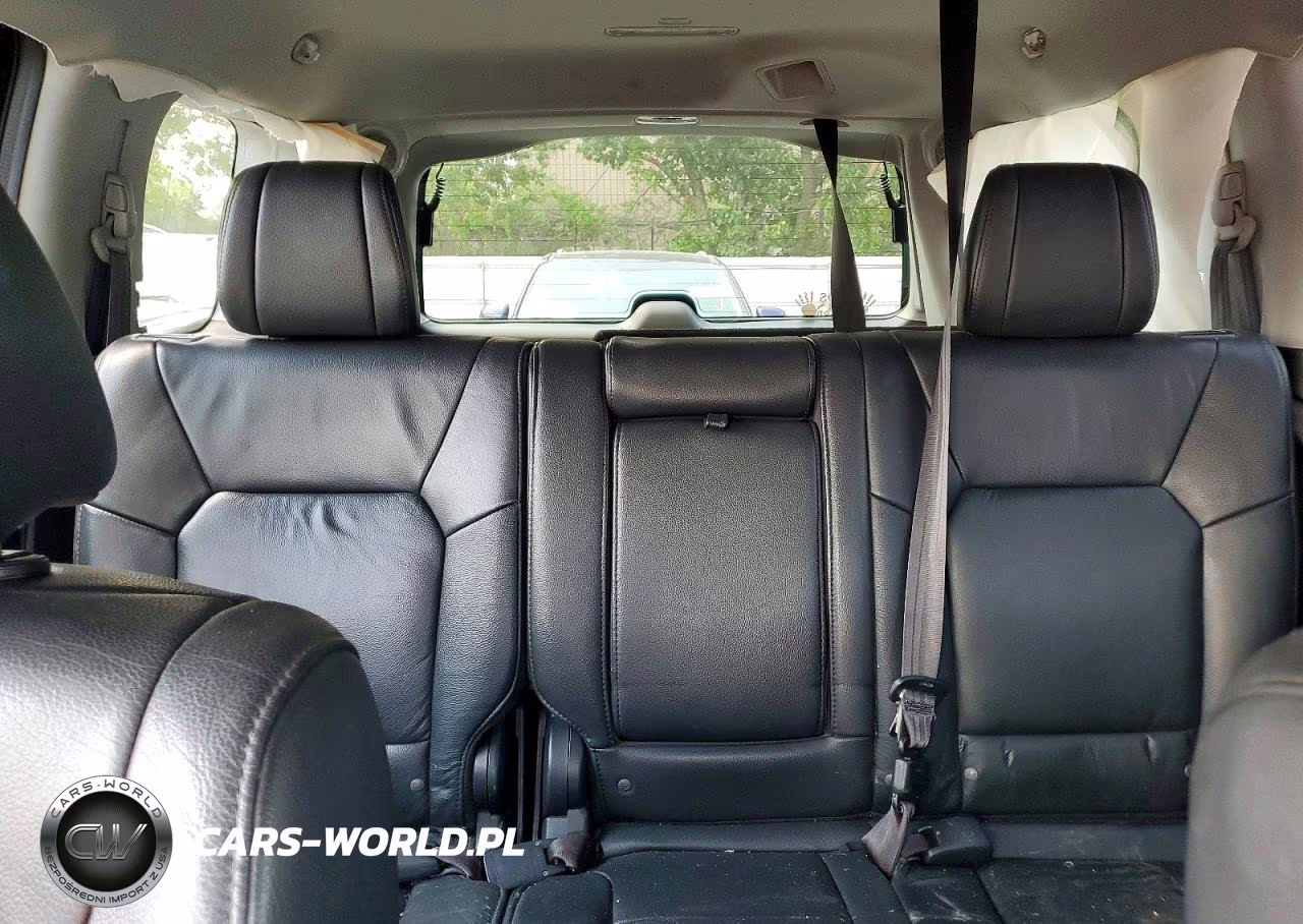 2015 Honda Pilot Touring VIN:5FNYF4H93FB049960 - 10