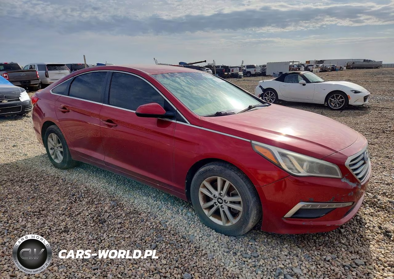 2015 Hyundai Sonata VIN:5NPE24AF1FH123067 - 4