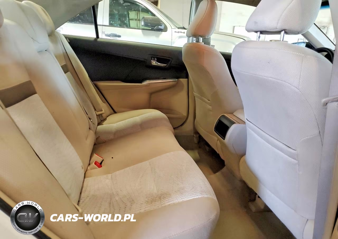 2013 Toyota Camry Hybrid Le VIN:4T1BD1FK6DU096187 - 10
