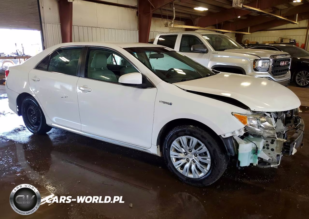 2013 Toyota Camry Hybrid Le VIN:4T1BD1FK6DU096187 - 4