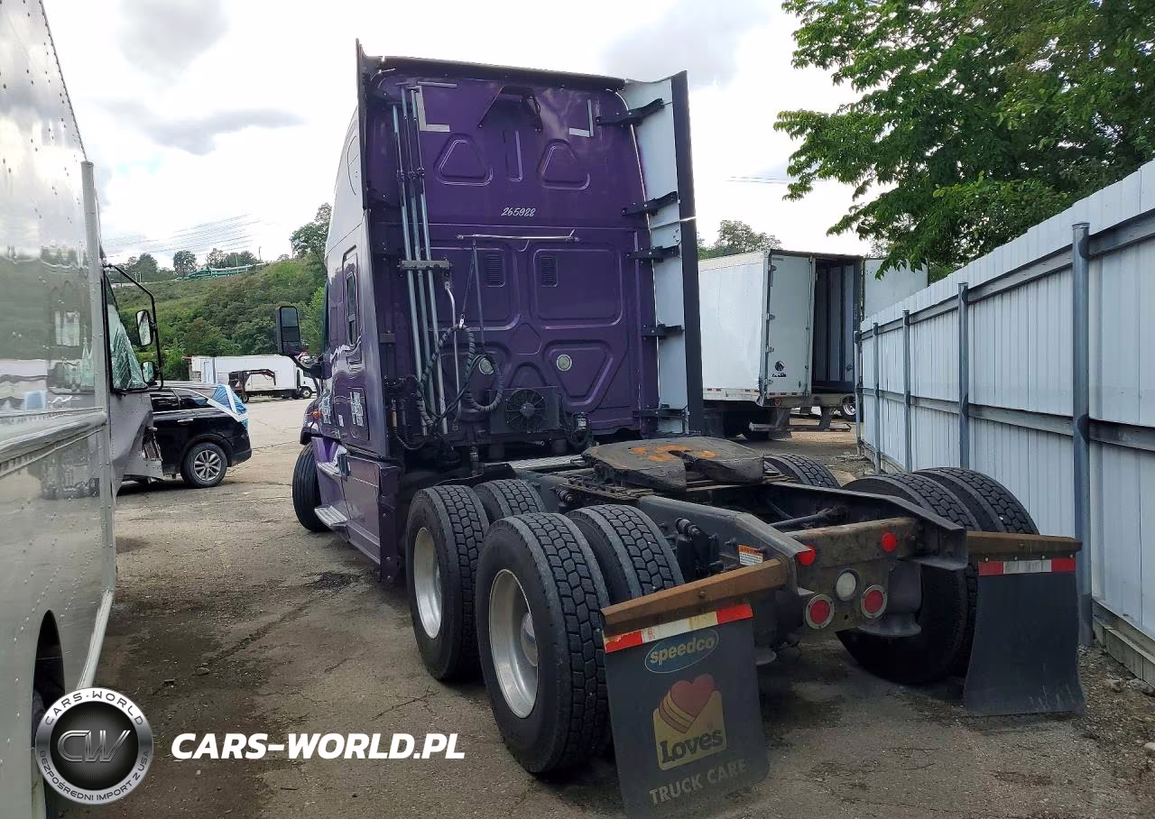 2015 Freightliner Cascadia Semi Truck VIN:3AKJGLD53FSFN3286 - 2