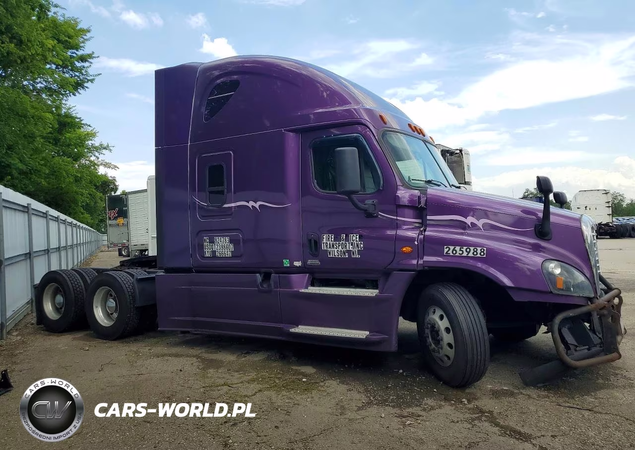2015 Freightliner Cascadia Semi Truck VIN:3AKJGLD53FSFN3286 - 3