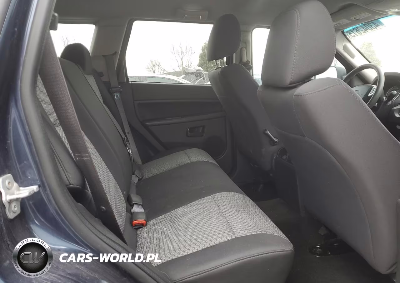 2008 Jeep Grand Cherokee Laredo VIN:1J8GR48KX8C241925 - 21