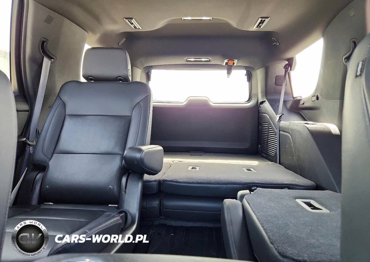2021 Chevrolet Tahoe K1500 Z71 VIN:1GNSKPKD7MR122603 - 10