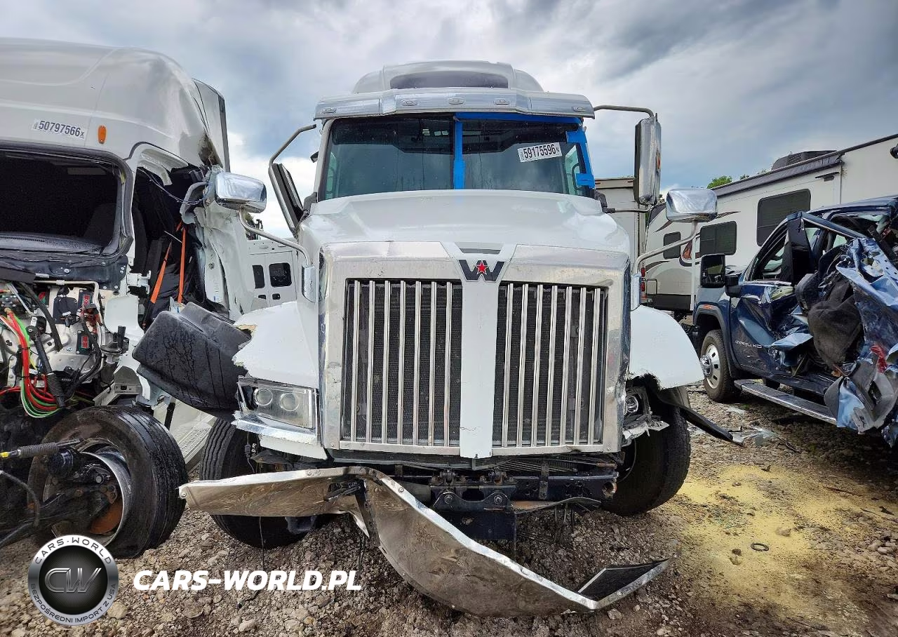 2020 Western Star 5700 Semi Truck VIN:5KJJBHDR2LLLC4655 - 14