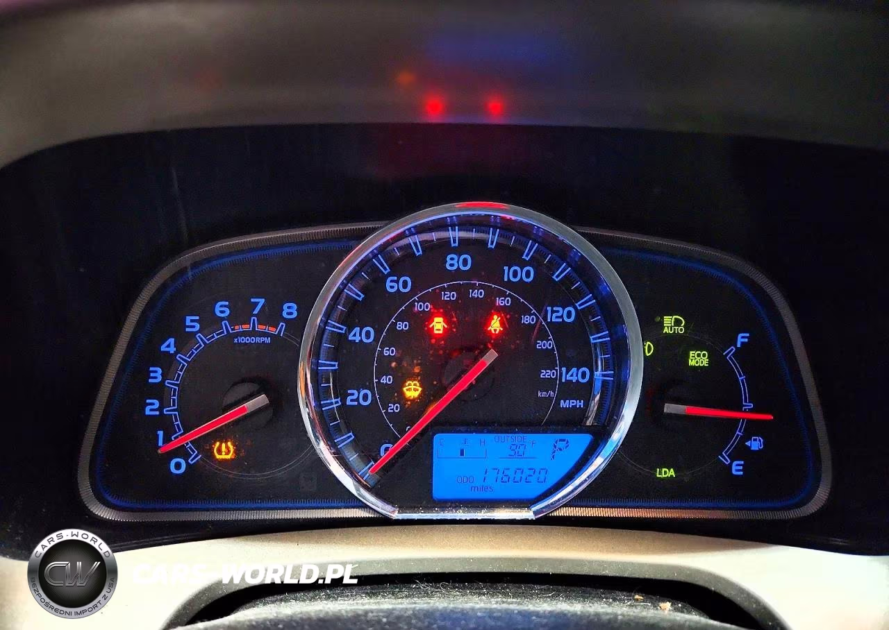 2015 Toyota Rav4 Limited VIN:2T3DFREV2FW265709 - 9