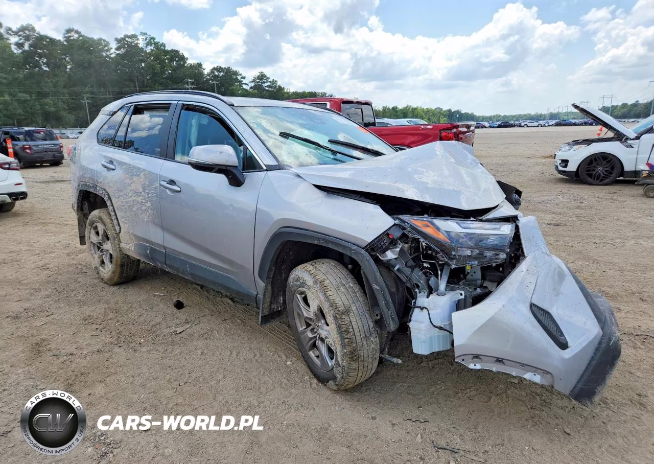 2025 Toyota Rav4 Xle VIN:2T3W1RFV2SC303876 - 4