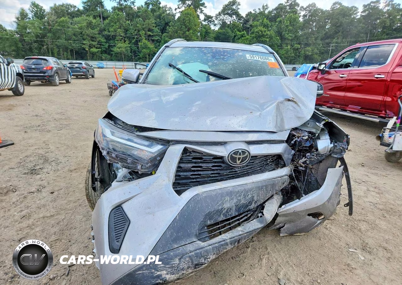 2025 Toyota Rav4 Xle VIN:2T3W1RFV2SC303876 - 5