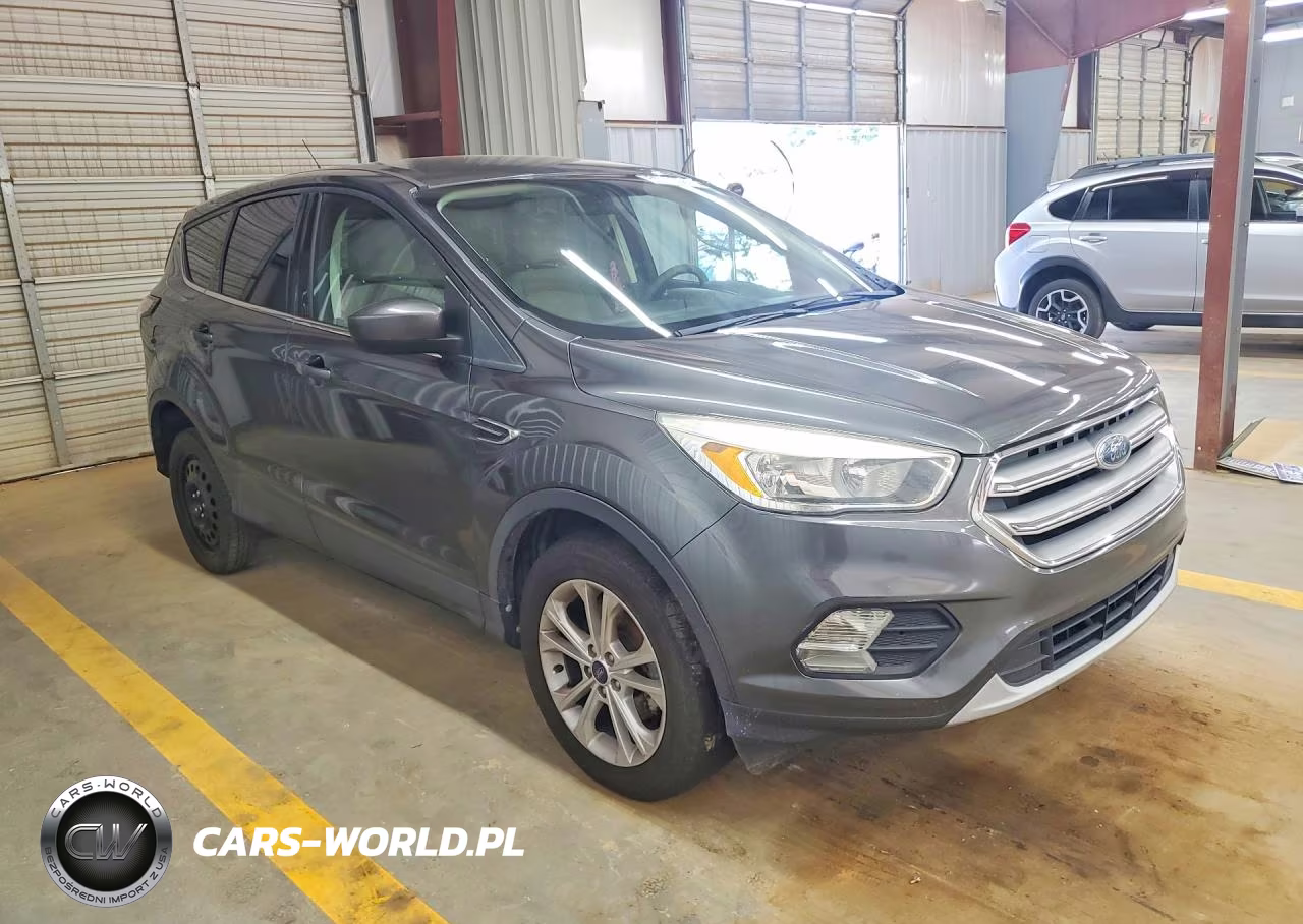 2017 Ford Escape Se VIN:1FMCU0GD9HUB90908 - 4
