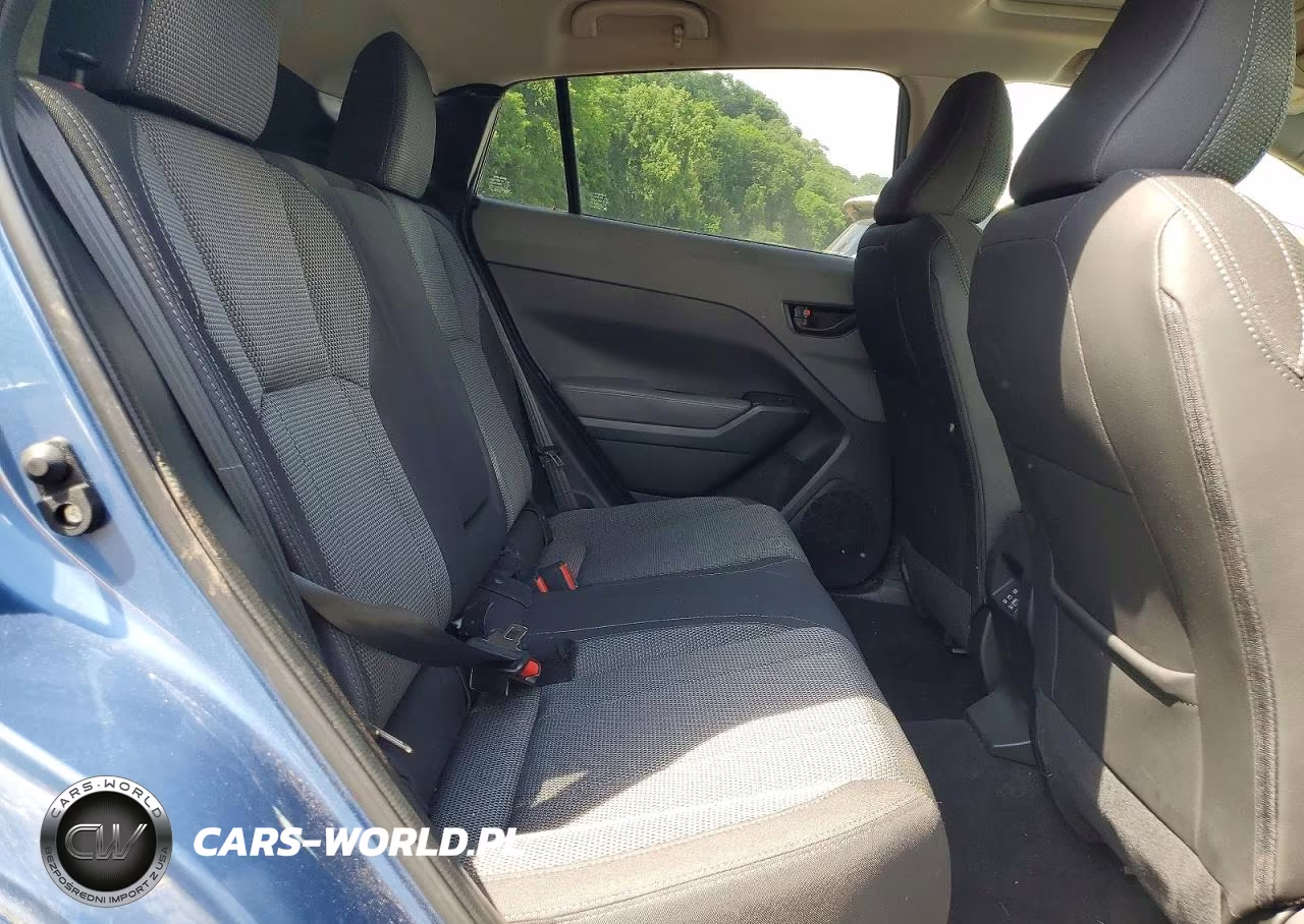 2024 Subaru Crosstrek Premium VIN:JF2GUADC2RH915526 - 10