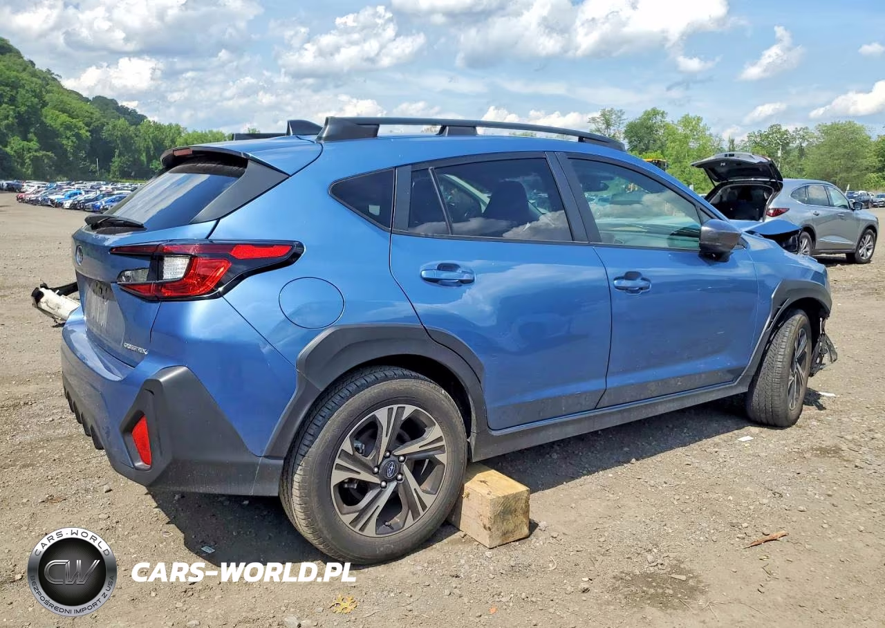 2024 Subaru Crosstrek Premium VIN:JF2GUADC2RH915526 - 3