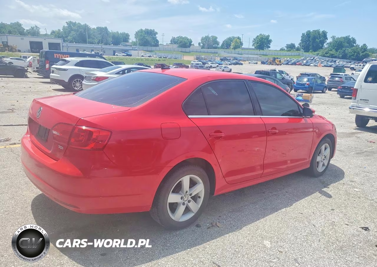 2012 Volkswagen Jetta Tdi VIN:3VWLL7AJ2CM393518 - 3