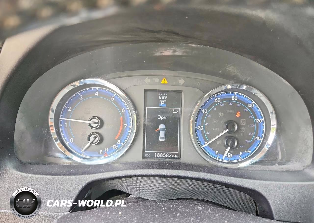 2019 Toyota Corolla Se VIN:2T1BURHE1KC230642 - 9