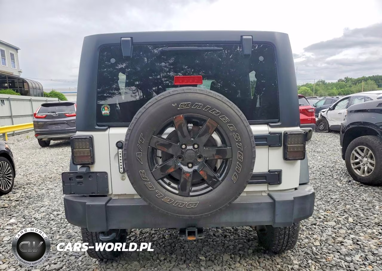 2016 Jeep Wrangler Unlimited Sport VIN:1C4BJWDG2GL133173 - 6
