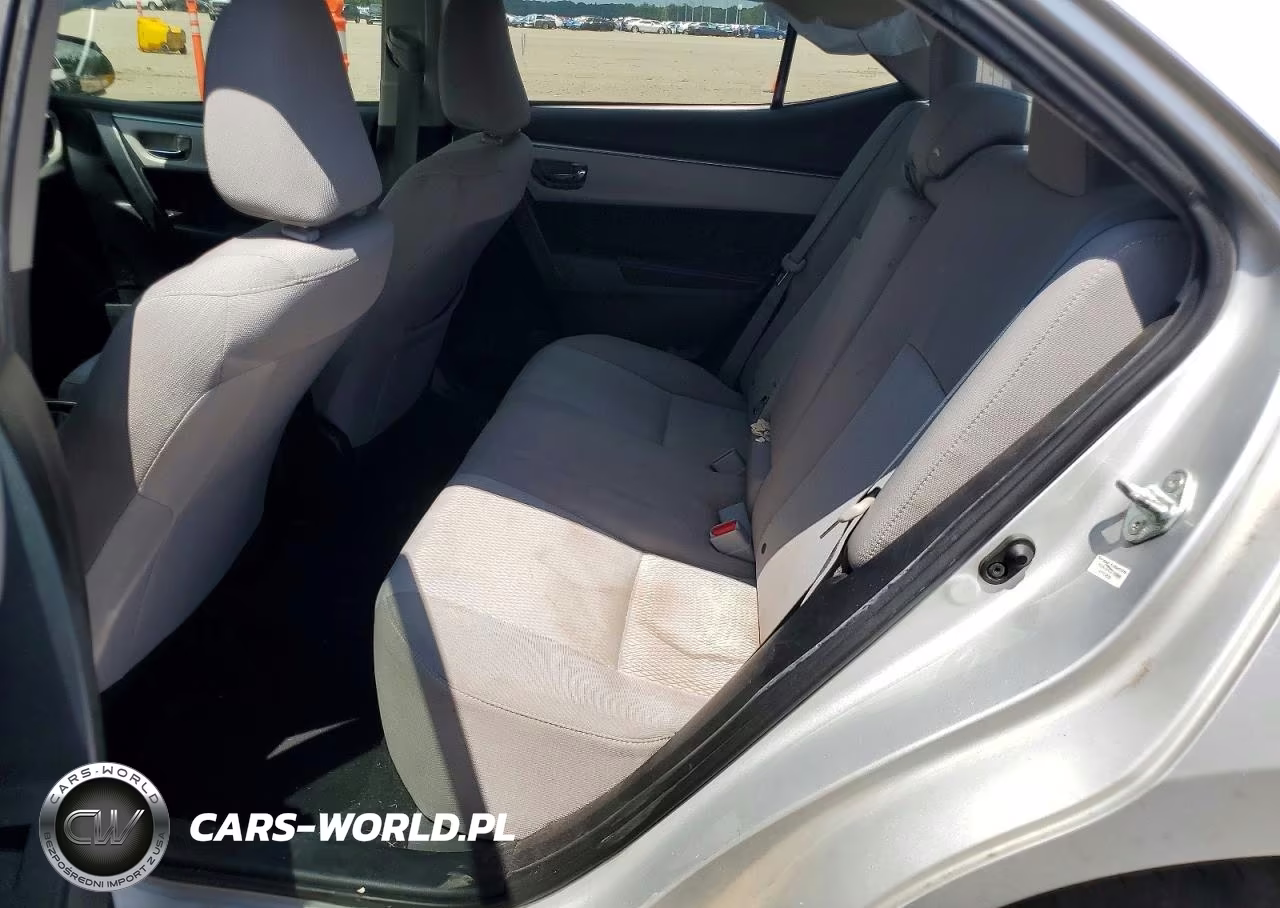 2016 Toyota Corolla Le VIN:5YFBURHE5GP454049 - 10