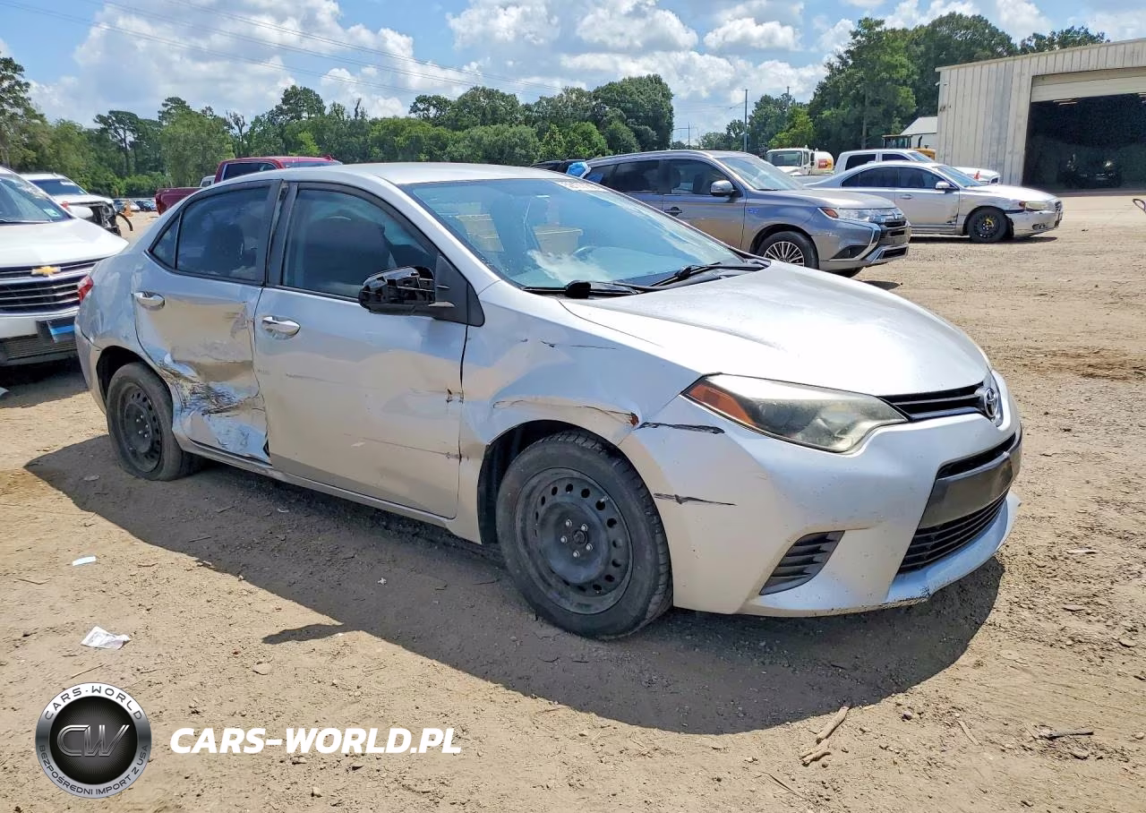 2016 Toyota Corolla Le VIN:5YFBURHE5GP454049 - 4