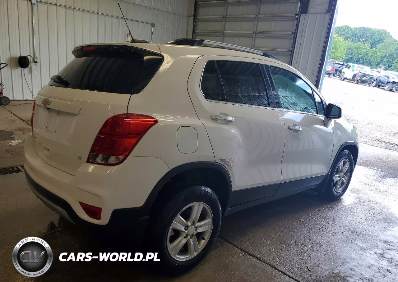 2019 Chevrolet Trax 1Lt VIN:3GNCJPSB2KL219279 - 3