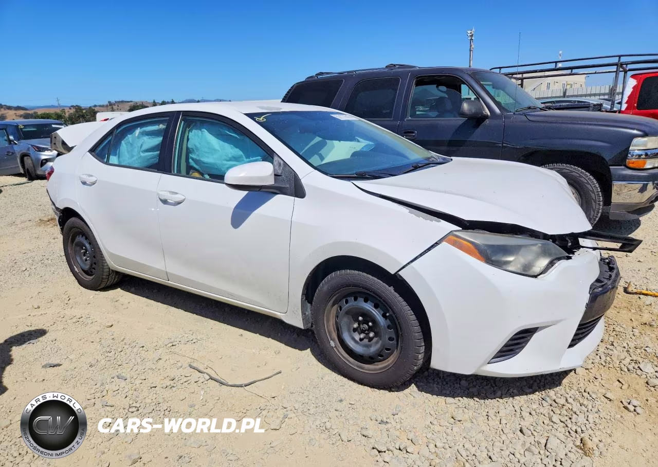 2015 Toyota Corolla Le VIN:5YFBURHE0FP342614 - 4