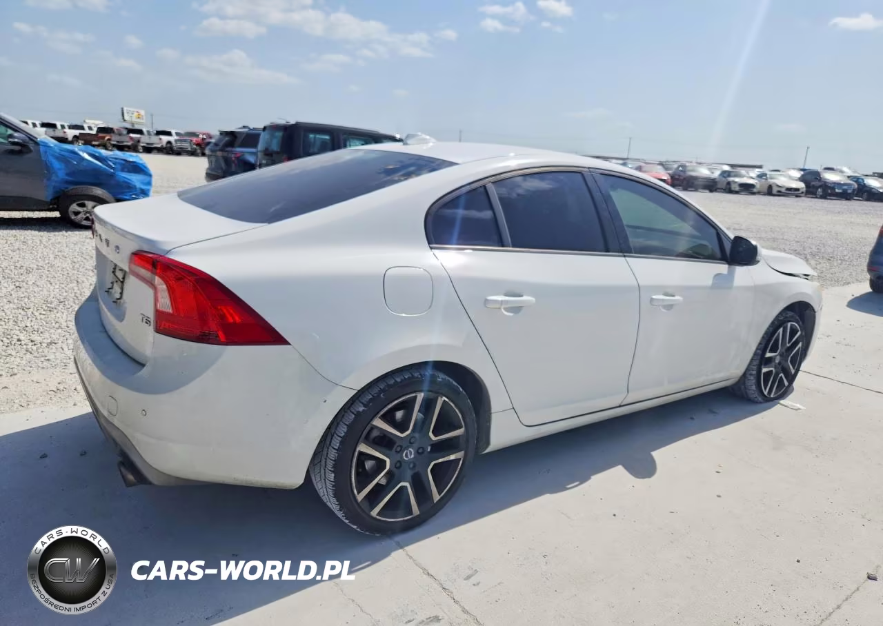 2018 Volvo S60 Dynamic VIN:YV126MFL6J2455869 - 3