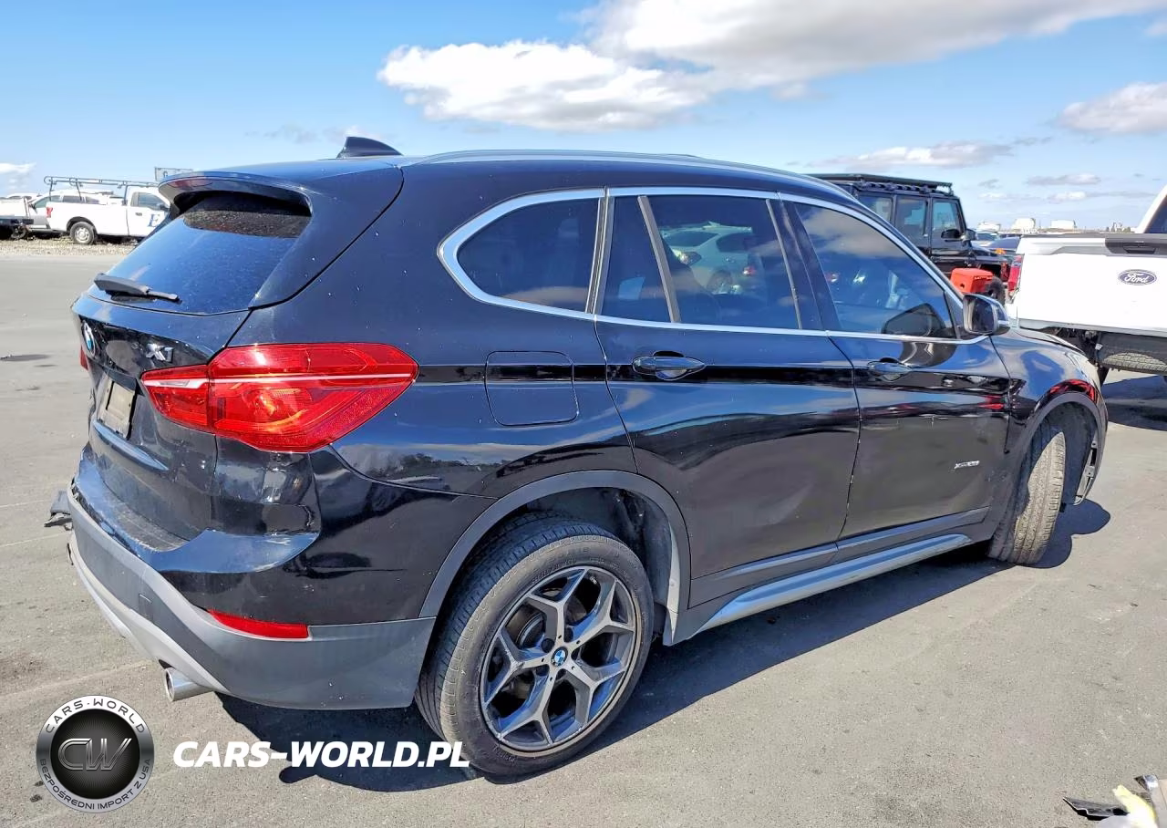 2018 BMW X1 xDrive28I VIN:WBXHT3C36J5K20462 - 3