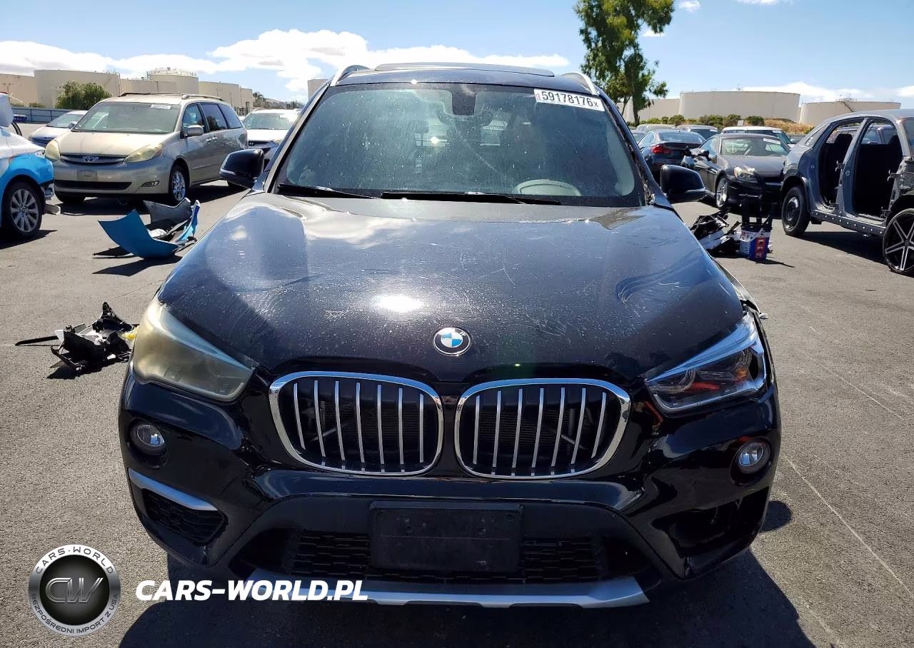 2018 BMW X1 xDrive28I VIN:WBXHT3C36J5K20462 - 5