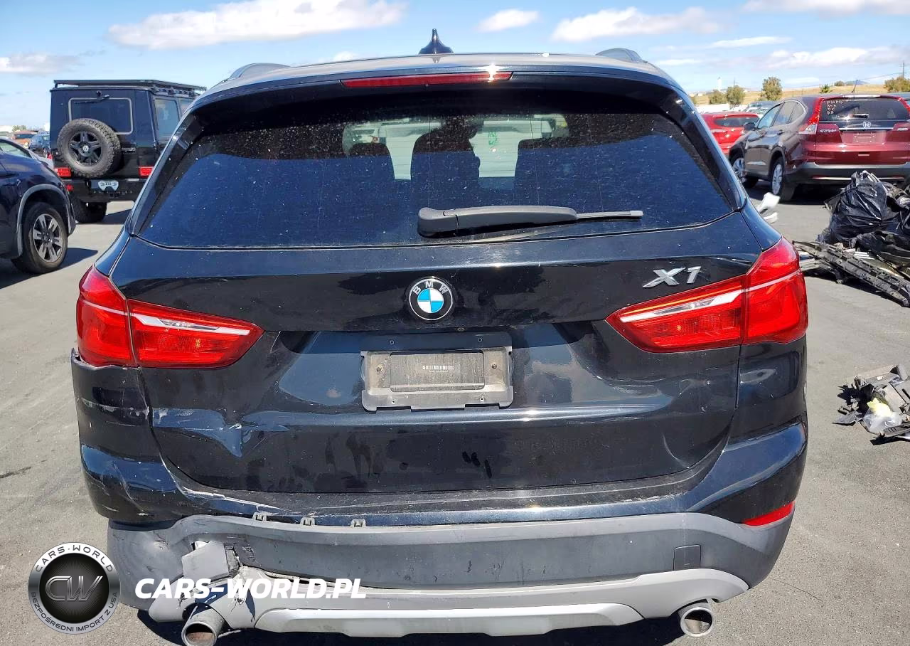 2018 BMW X1 xDrive28I VIN:WBXHT3C36J5K20462 - 6
