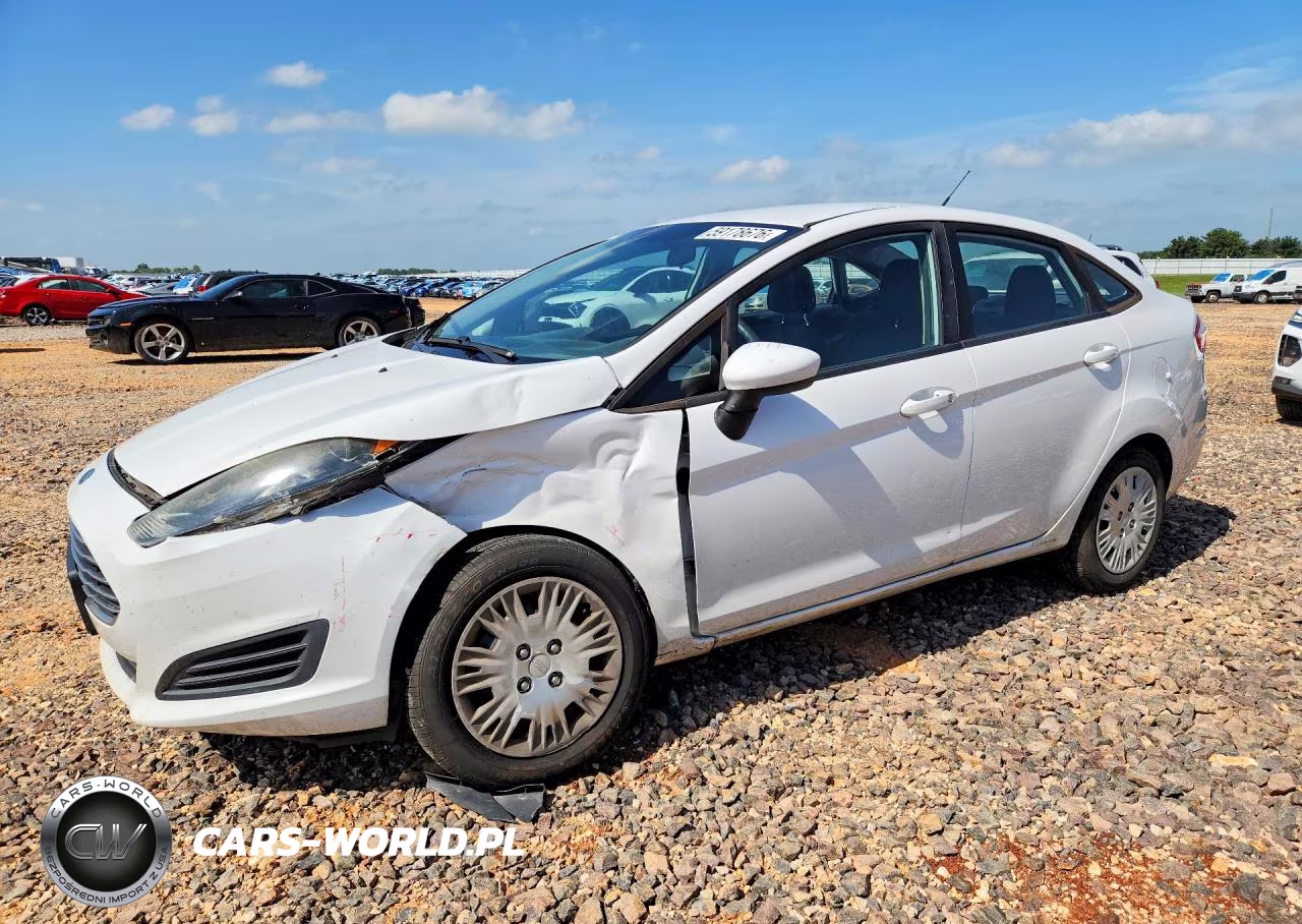 2016 Ford Fiesta S – zdjęcie 1 z 12