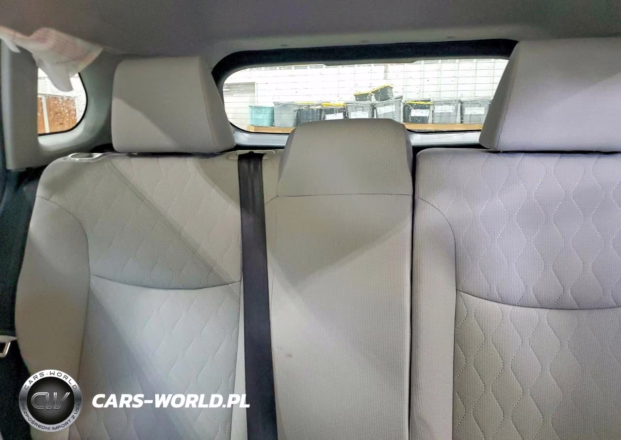 2024 Toyota Corolla Cross L VIN:7MUAAABG8RV099331 - 10