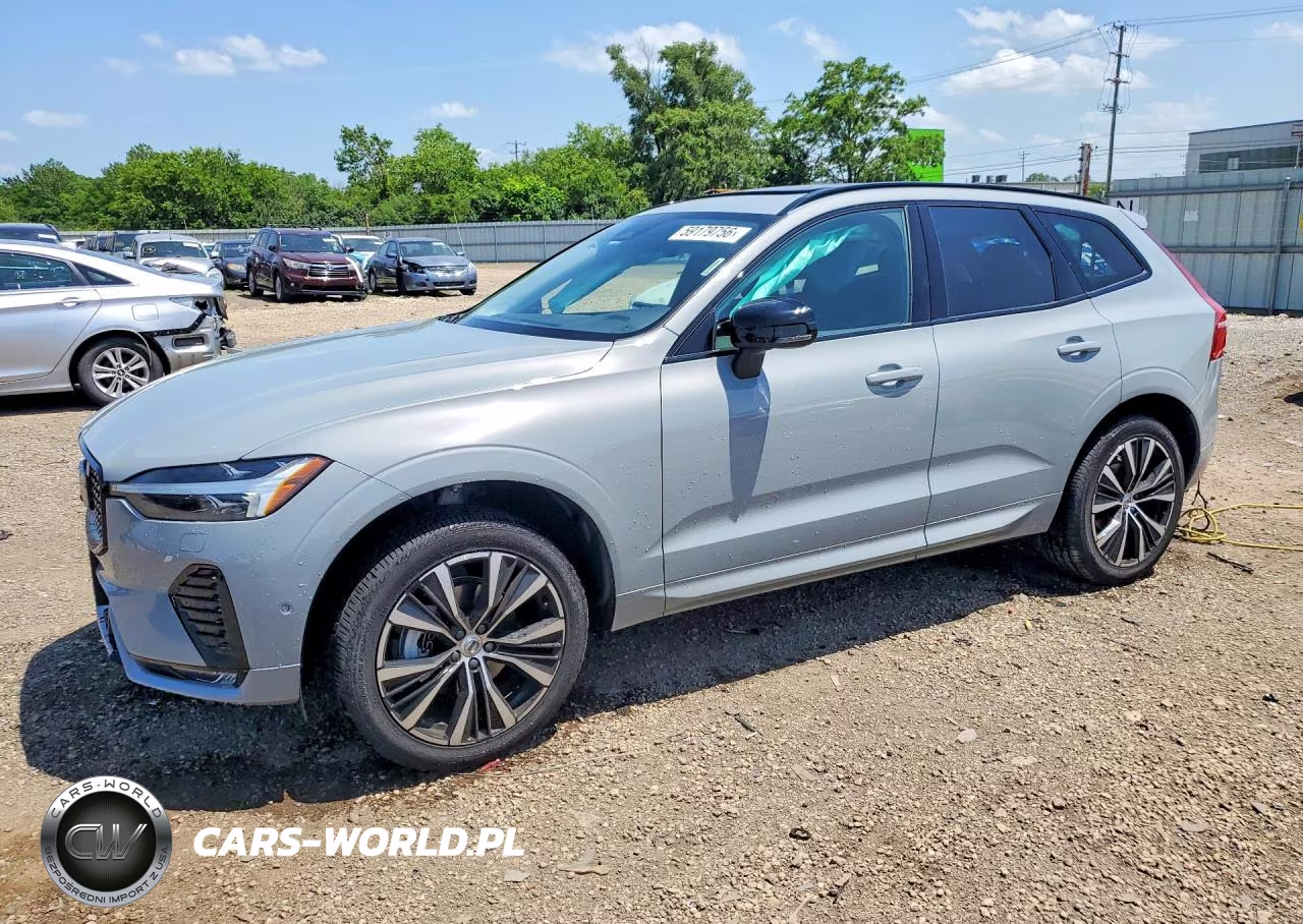 2025 Volvo Xc60 Plus – zdjęcie 1 z 13