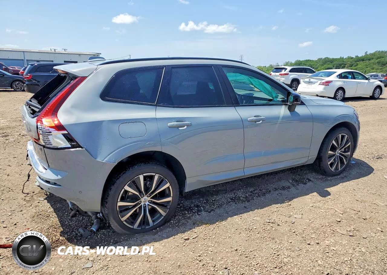 2025 Volvo Xc60 Plus VIN:YV4M12RC8S1182659 - 3