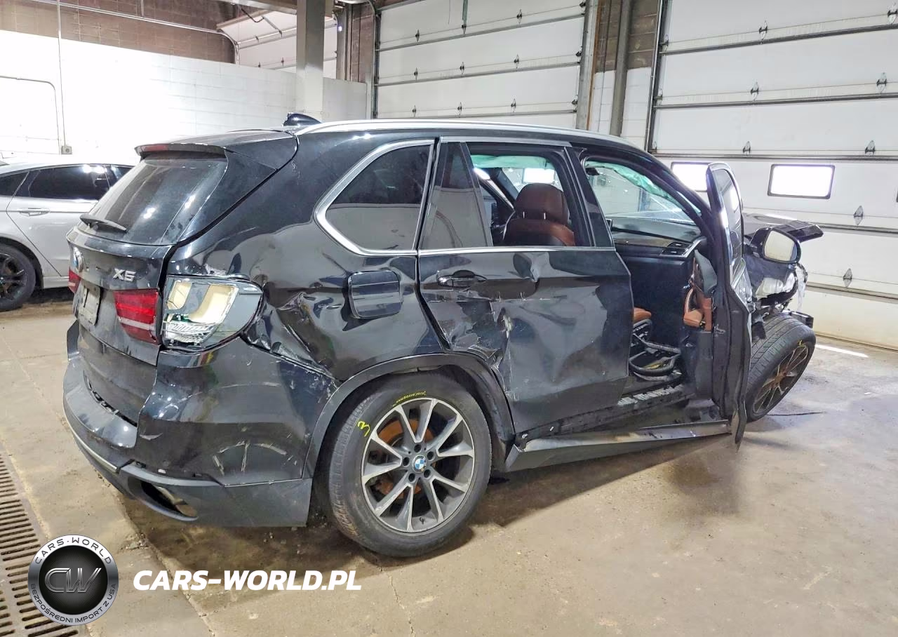 2018 BMW X5 xDrive35I VIN:5UXKR0C56J0X98221 - 3