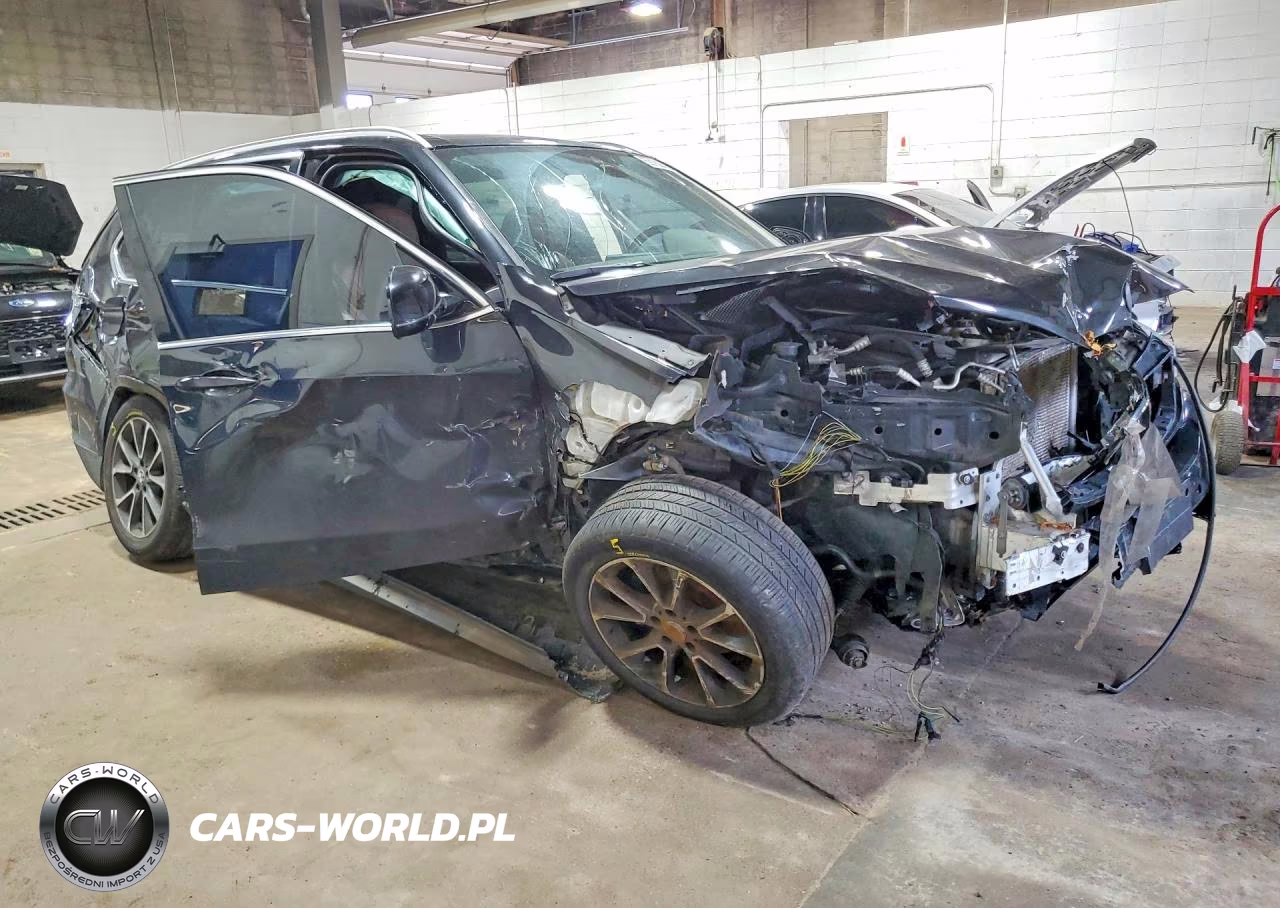 2018 BMW X5 xDrive35I VIN:5UXKR0C56J0X98221 - 4
