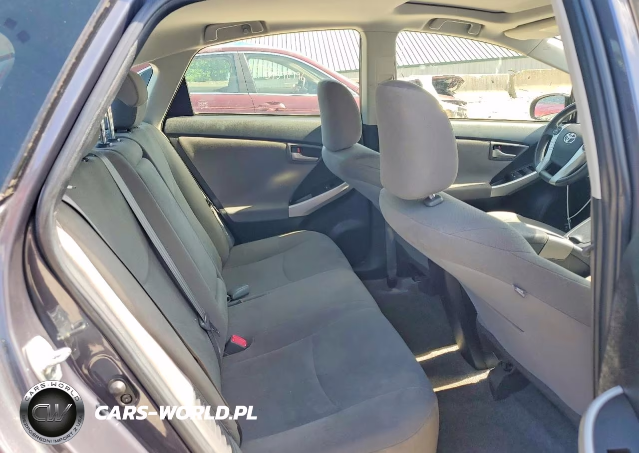 2015 Toyota Prius Three VIN:JTDKN3DU8F1863706 - 10