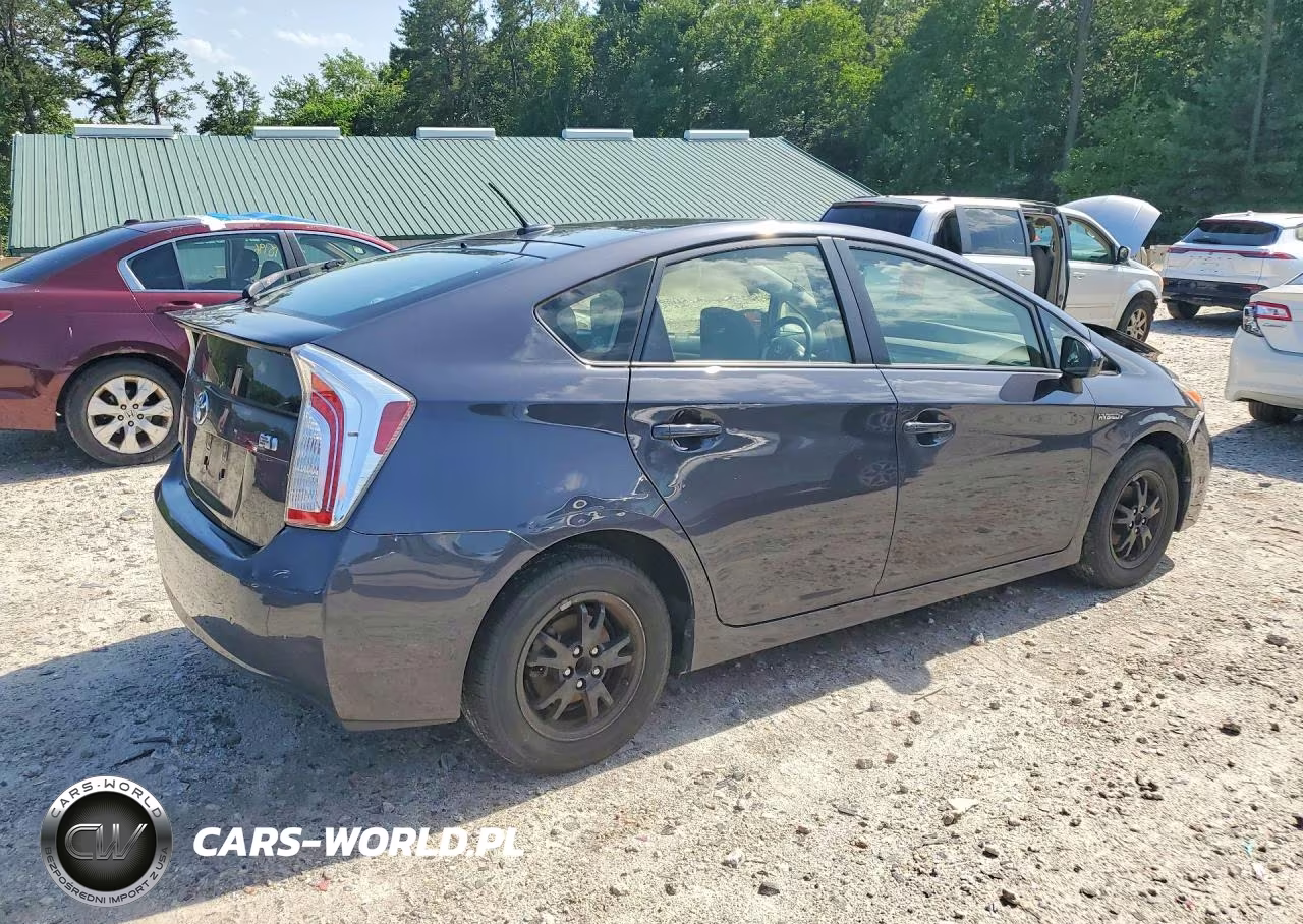 2015 Toyota Prius Three VIN:JTDKN3DU8F1863706 - 3