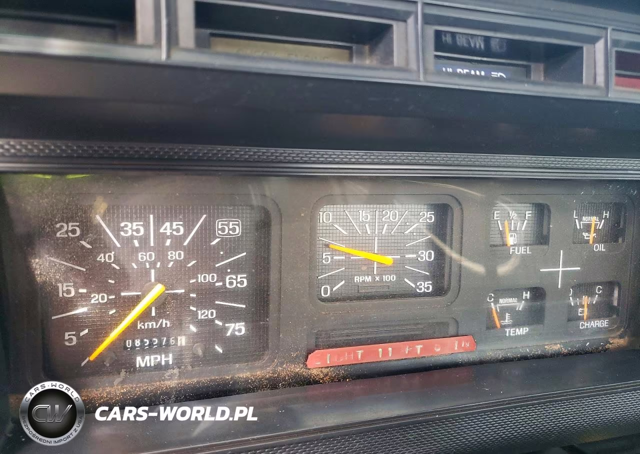 1999 Ford F800 VIN:3FENF8012XMA20924 - 8