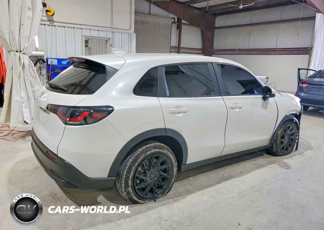 2024 Honda Hr-V Lx VIN:3CZRZ2H36RM761966 - 3