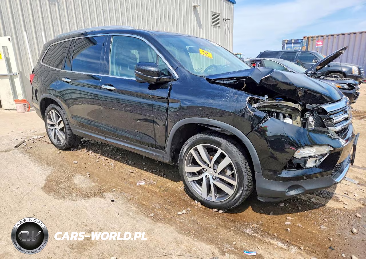 2017 Honda Pilot Touring VIN:5FNYF6H93HB058432 - 4
