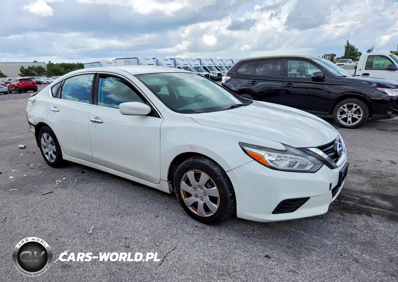 2016 Nissan Altima 2.5 S VIN:1N4AL3AP0GN377715 - 4