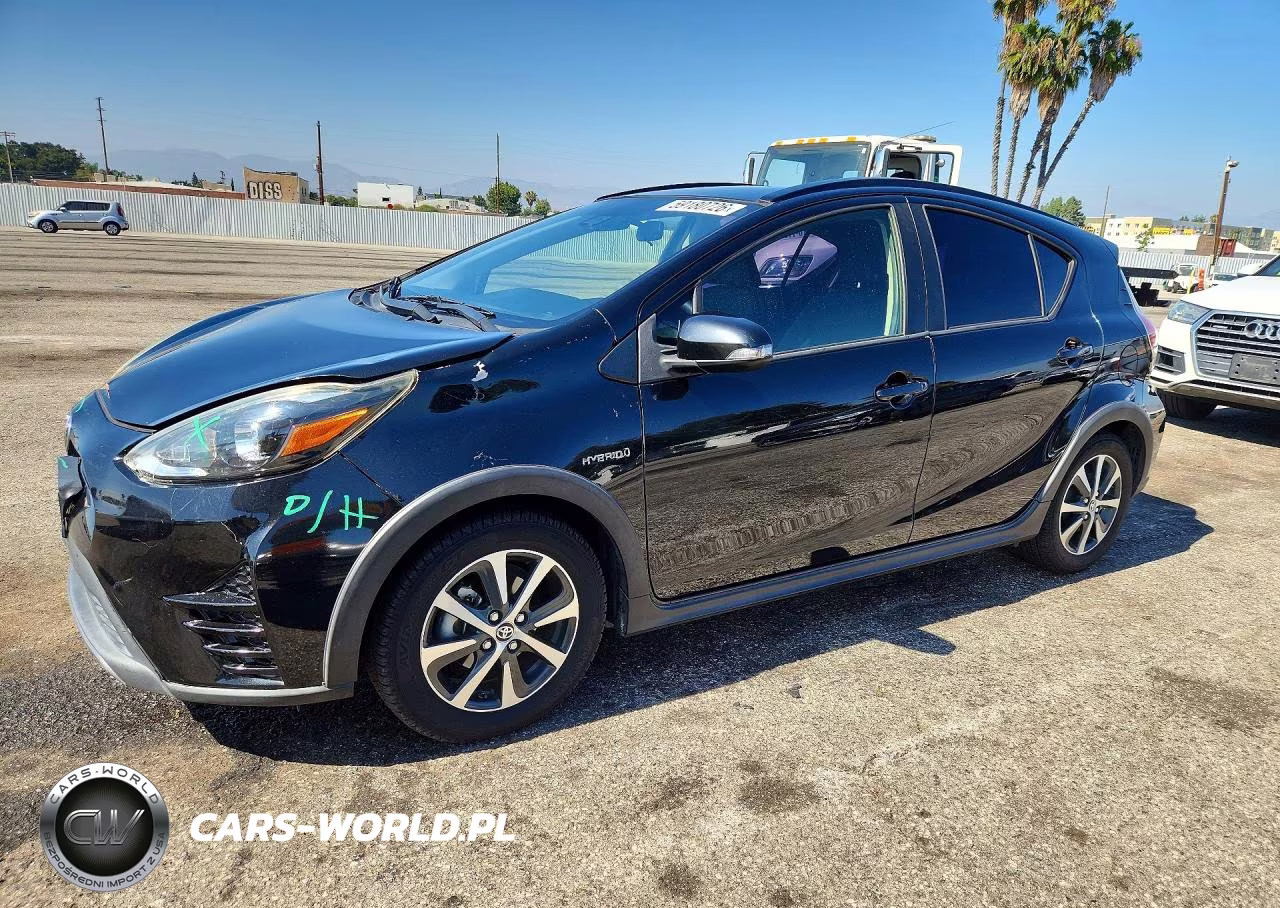 2018 Toyota Prius C Two