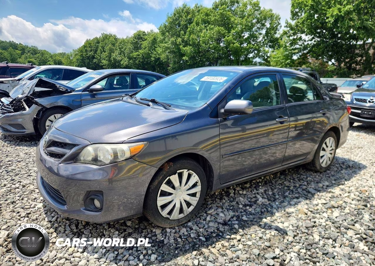 2010 Toyota Corolla Le – zdjęcie 1 z 12