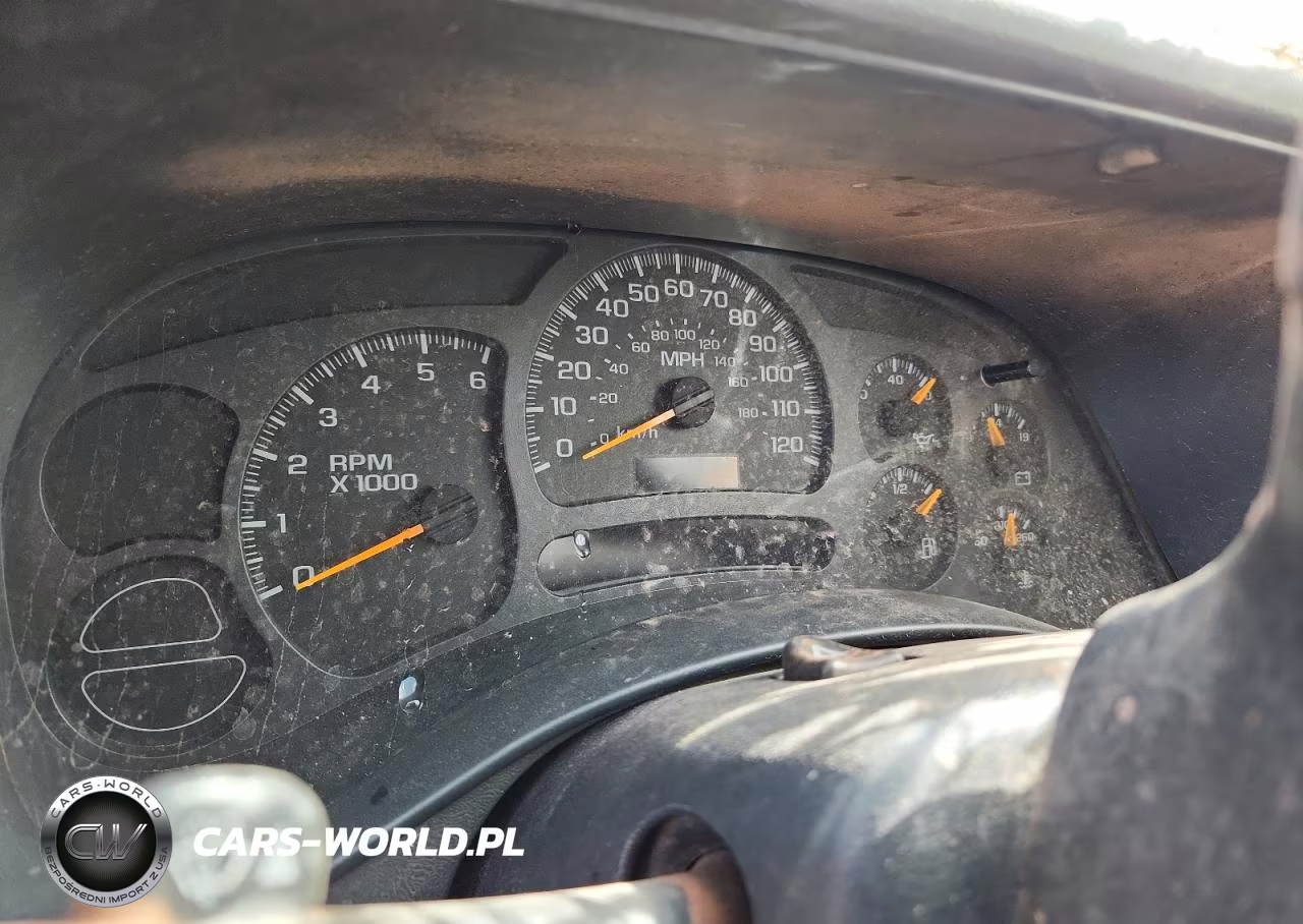 2003 Chevrolet Silverado K1500 VIN:2GCEK19T831176614 - 9
