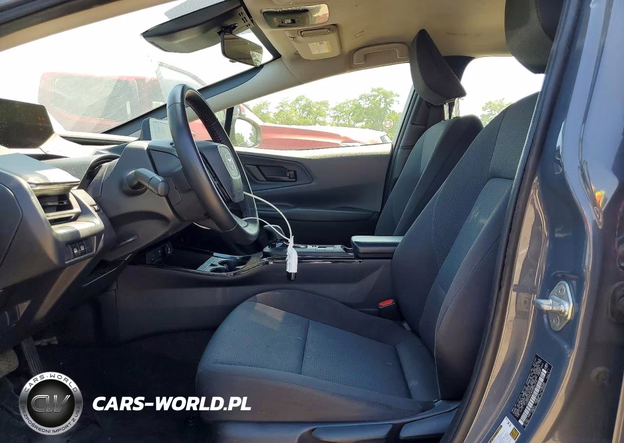 2024 Toyota Prius Le VIN:JTDACAAUXR3026376 - 7